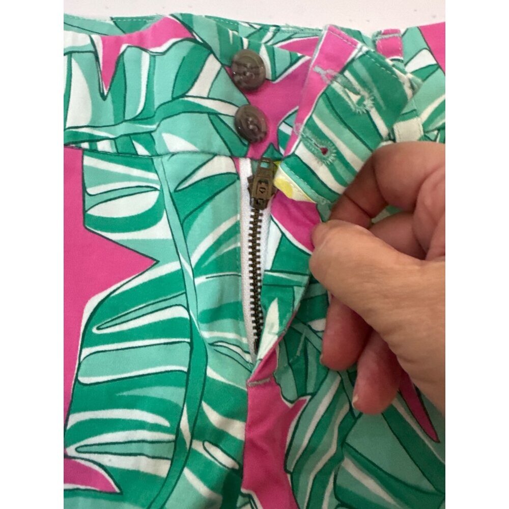 Loudmouth Ladies Palm Pink Sharks Print Shorts Size 4 - Picture 7 of 8